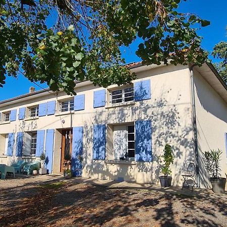Le Coq En Repos Bed & Breakfast Saint-Sylvestre-sur-Lot Exterior foto