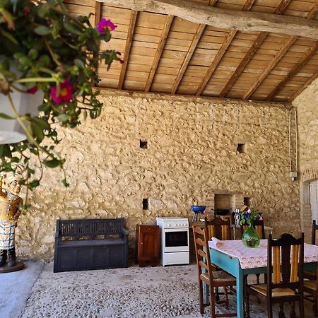 Le Coq En Repos Bed & Breakfast Saint-Sylvestre-sur-Lot Exterior foto