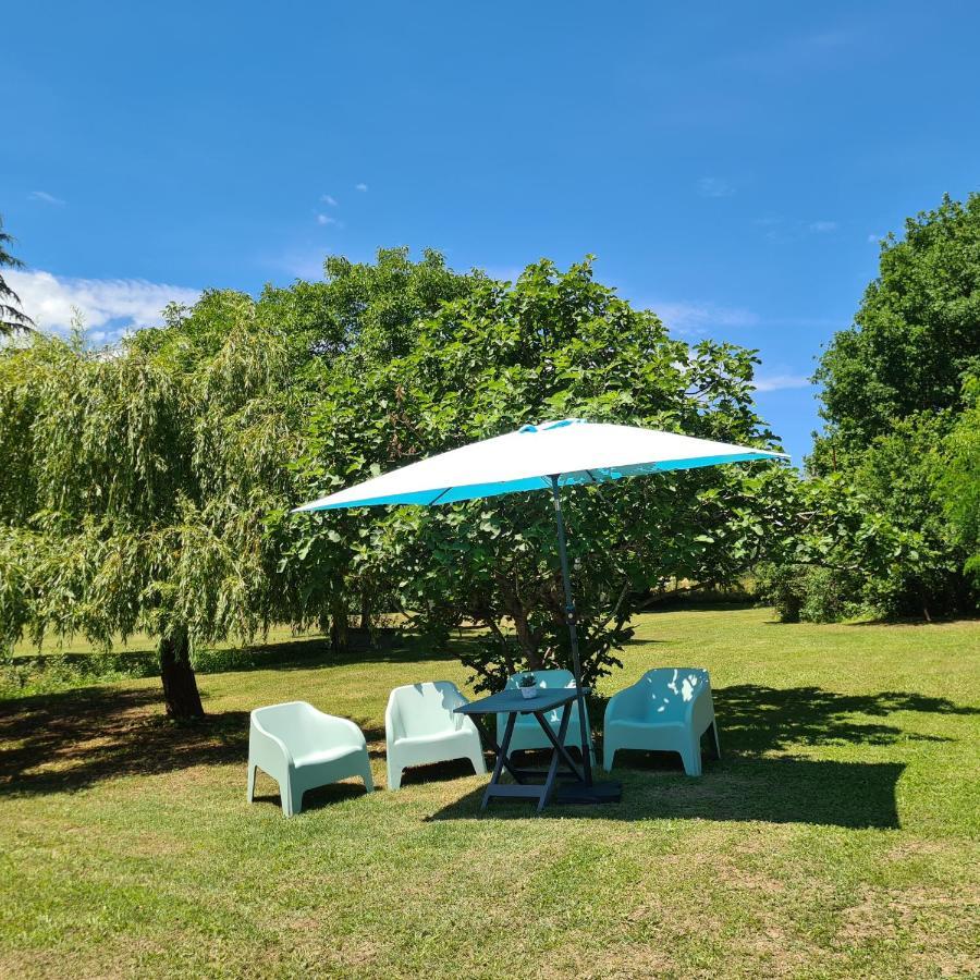 Le Coq En Repos Bed & Breakfast Saint-Sylvestre-sur-Lot Exterior foto